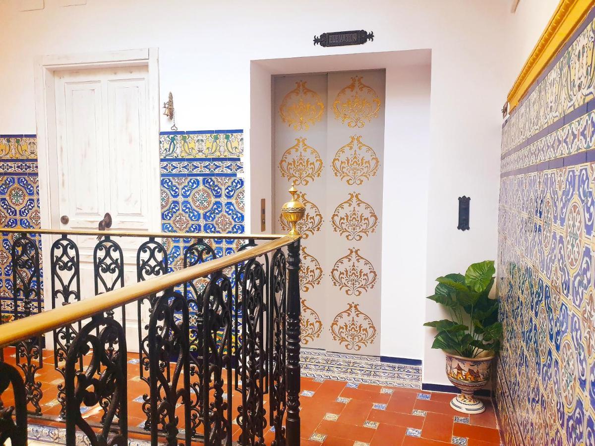 Palace House Hercules - Apartments เซบีญา ภายนอก รูปภาพ