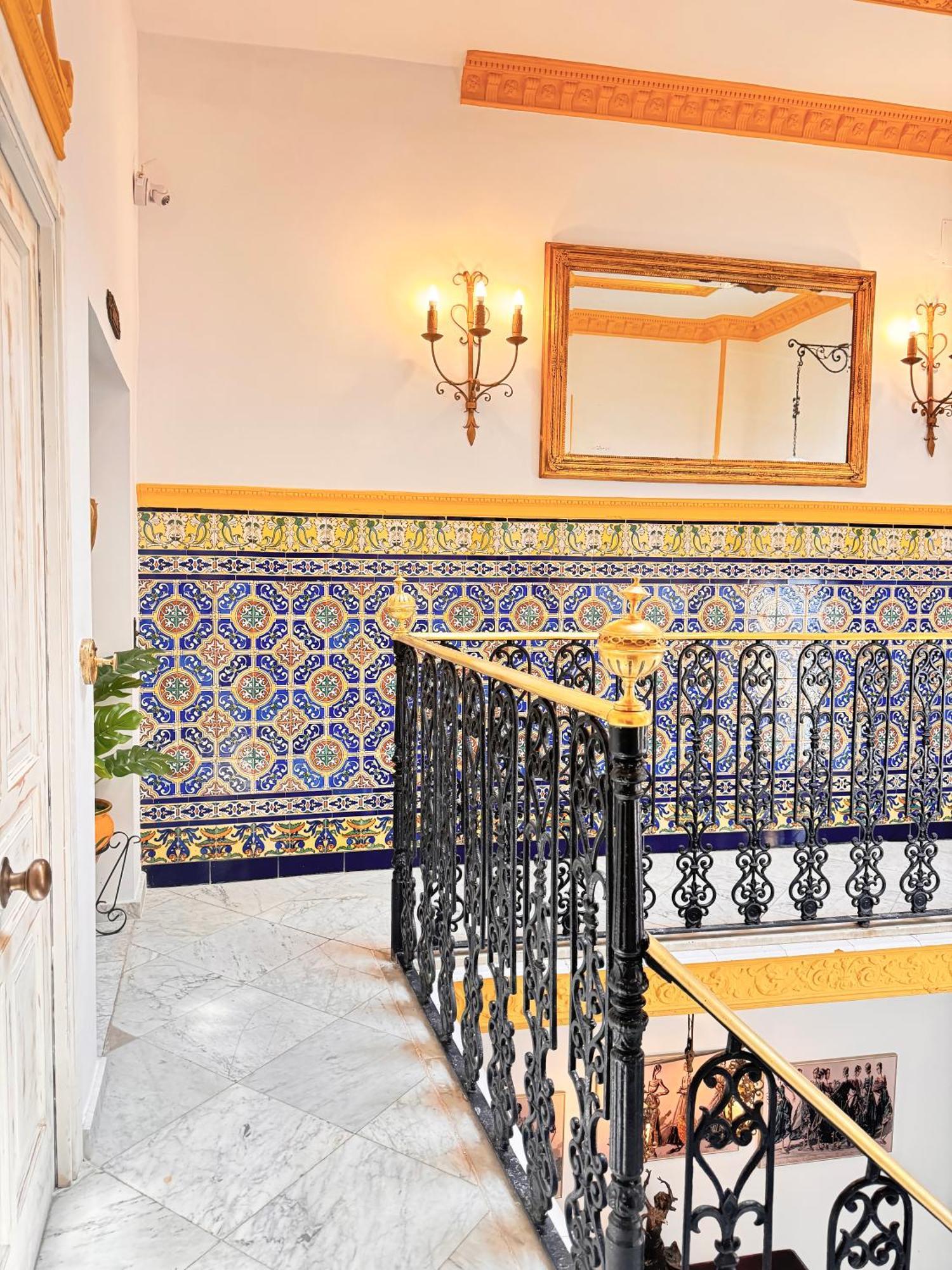 Palace House Hercules - Apartments เซบีญา ภายนอก รูปภาพ