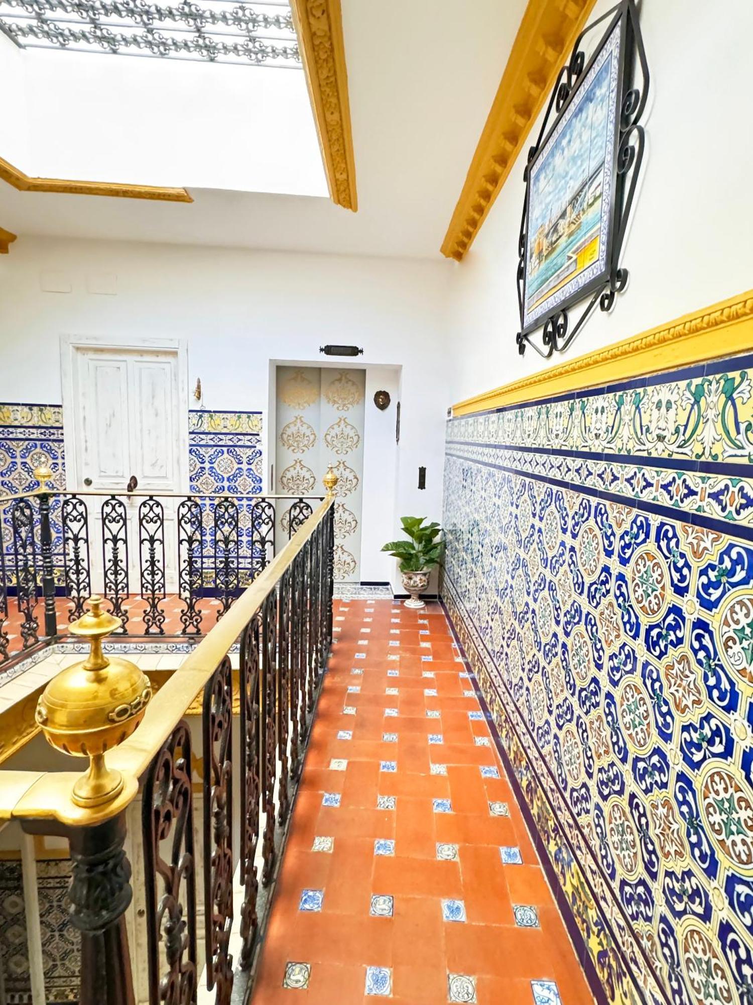 Palace House Hercules - Apartments เซบีญา ภายนอก รูปภาพ