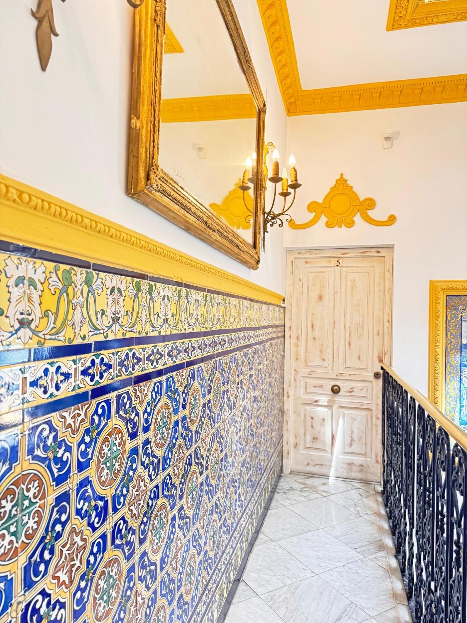 Palace House Hercules - Apartments เซบีญา ภายนอก รูปภาพ