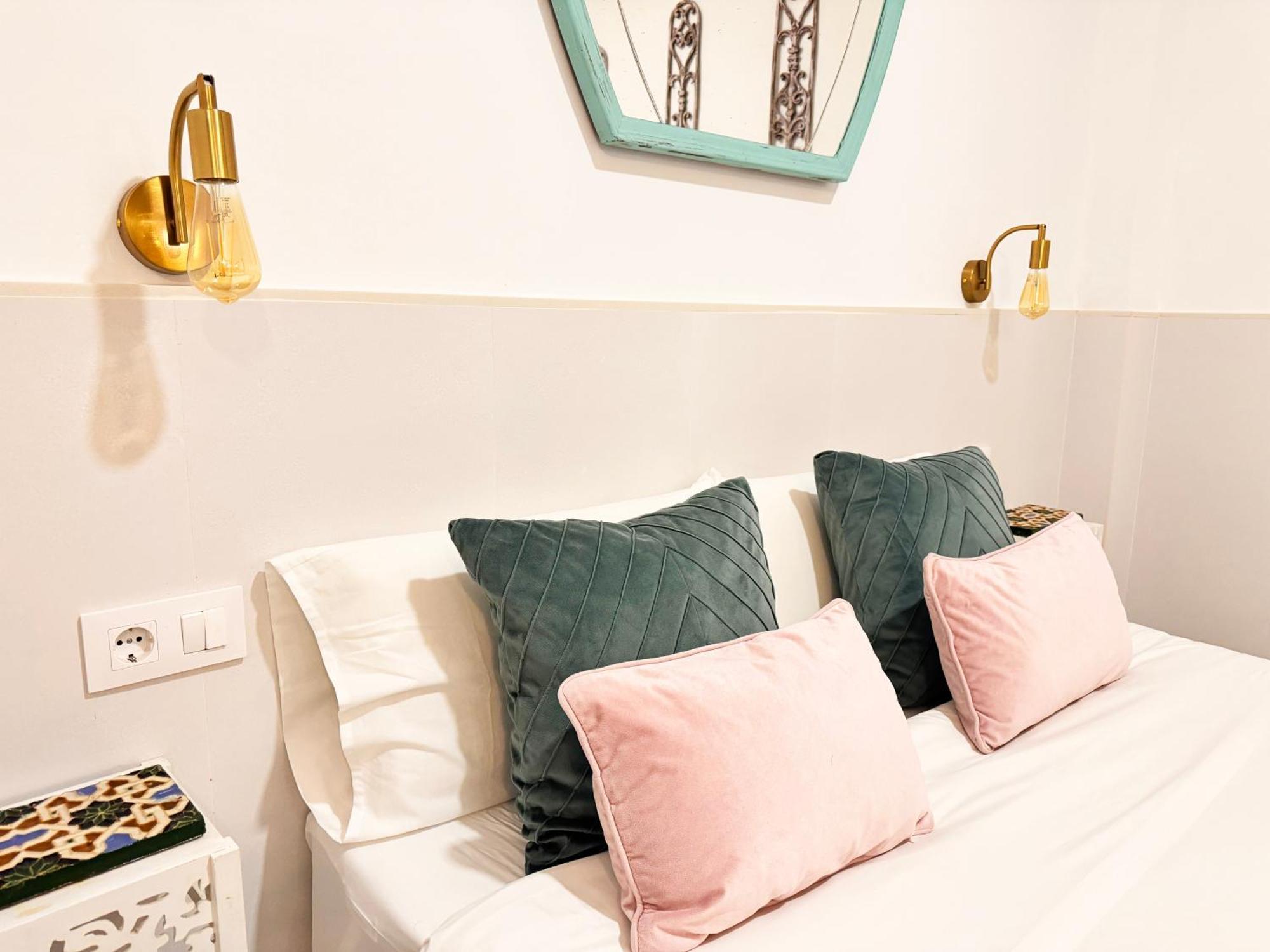 Palace House Hercules - Apartments เซบีญา ภายนอก รูปภาพ